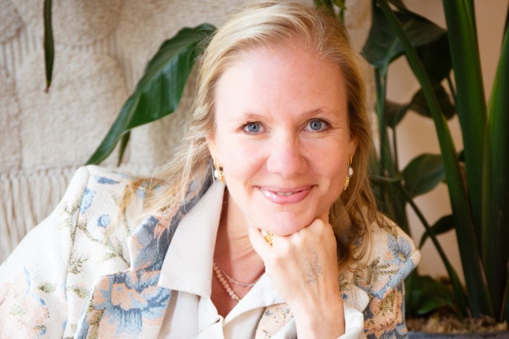 Healing Ernestine Numan